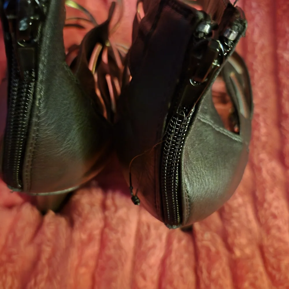 Hot Tomato BLACK Strappy Wedge Sandals with SILVER Accents - Picture 4 of 5